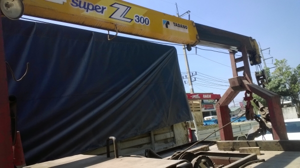 10ล้อ165แรง เพลาเดียว..ติดเครน 3ตัน 3 ปลอก(2ชัก) มีวินลากพร้อม...