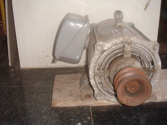 ขายกว้านสลิงขึ้นปูน 4400