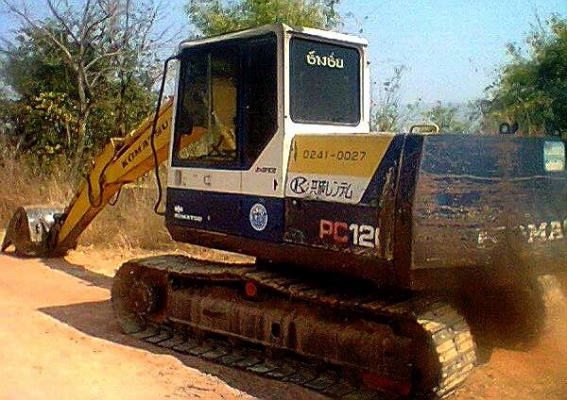 **780,000 บ.ต่อรอง**ขายแบคโฮ KUMATSU PC100-5 ไฟฟ้าครบช่วงล่างดี เอวดี บูมอาร์ไม่ปะ ทำงานดีไม่โหลด เอกสารออินวอย พร้อมใช้ พร้อมลุยงาน ราคาต่อรองได้เด้อ พี่น้องครับ
