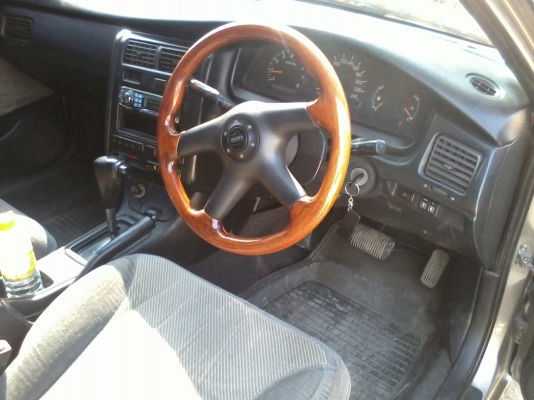 toyota corona ท้ายโด่ง 2.0 GL.i