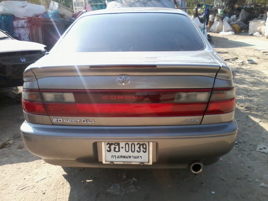 toyota corona ท้ายโด่ง 2.0 GL.i
