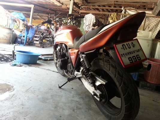 ขาย Cb400 ทะเบียนแท้ครับ