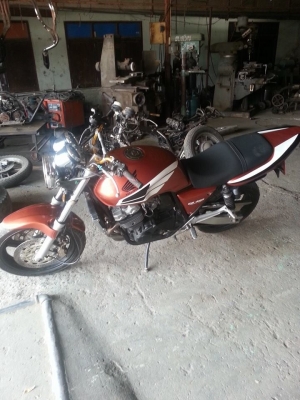 ขาย Cb400 ทะเบียนแท้ครับ