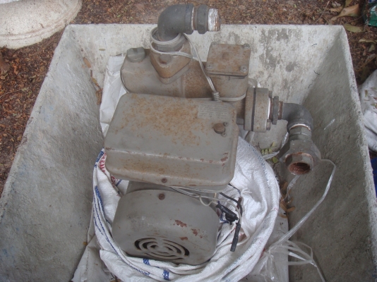 ขายปั๊มน้ำ (Self-Priming) Makita