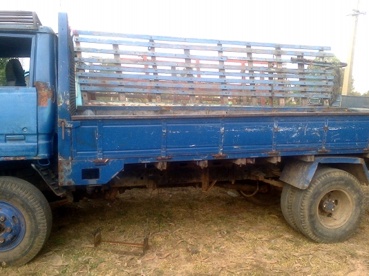 6ล้อ 115  สามปัด หกน็อตเอาไปทำดั้มได้เลย240000