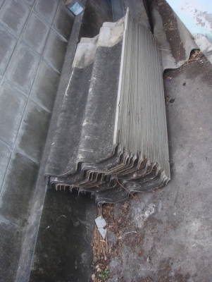 ขายกระเบื้อง ลอนคู่ตราช้าง อย่างหนา แผ่นละ 12 บาท