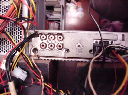 ขาย front sony รุ่นใหญ่ cd MP3 3preout 850 บาท ดูรายละเอียด