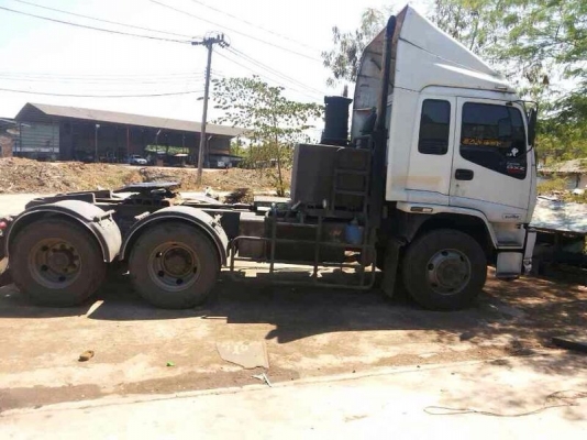 รถอีซูซุ 10 ล้อ หัวลาก 320 แรงม้า. ปี 49 ( ขาย แม่ , ลูก )  สนใจติดต่อ 081 - 6079515