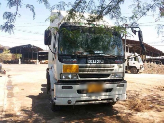 รถอีซูซุ 10 ล้อ หัวลาก 320 แรงม้า. ปี 49 ( ขาย แม่ , ลูก )  สนใจติดต่อ 081 - 6079515
