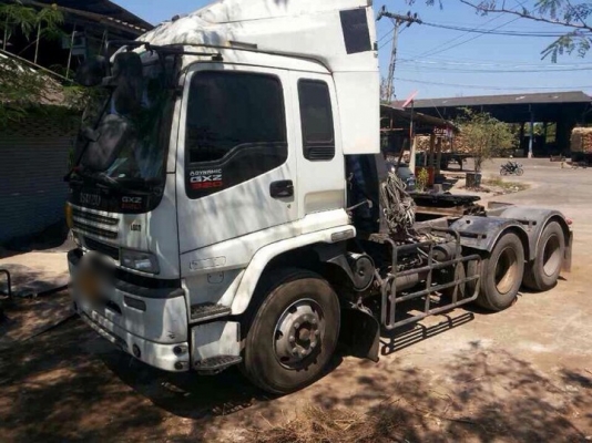 รถอีซูซุ 10 ล้อ หัวลาก 320 แรงม้า. ปี 49 ( ขาย แม่ , ลูก )  สนใจติดต่อ 081 - 6079515