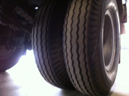 ขายรถพ่วง 22 ล้อ 2 เพลา แม่-ลูก แม่กระบะไม้ดั้ม ลูกกระบะเนียมดั้ม ISUZU 210 วางเครื่อง 240 รถสวย จดแน้นได้ สนใจโทร