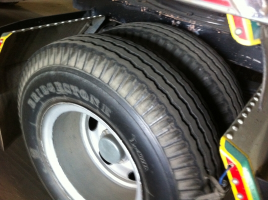 ขายรถพ่วง 22 ล้อ 2 เพลา แม่-ลูก แม่กระบะไม้ดั้ม ลูกกระบะเนียมดั้ม ISUZU 210 วางเครื่อง 240 รถสวย จดแน้นได้ สนใจโทร