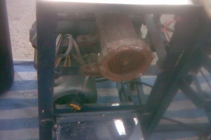 เครื่องบดหมูมอเตอร์ขนาด 1 แรงสภาพพร้อมใช้งานครับสภาพเดิมๆครับมอเตอร์ 1  แรงเบิกใหม่เป็นหมื่นครับราคานี้คุ้มมากครับ