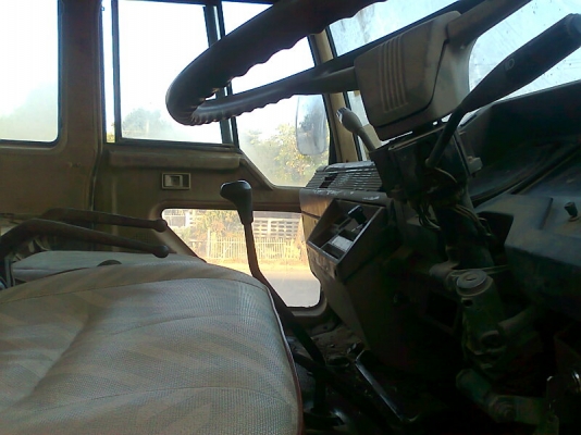 รถสิบล้อบรรทุกน้ำ MITSUBISHI FUSO รุ่นหน้ากากดำ สีเดิม ๆ เครื่อง 195 แรงม้า ทุบราคาเหลือ 460,000 บาท !!!!!!!!!!!!!