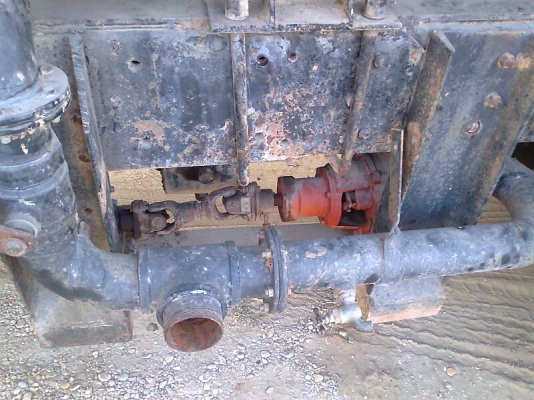 รถสิบล้อบรรทุกน้ำ MITSUBISHI FUSO รุ่นหน้ากากดำ สีเดิม ๆ เครื่อง 195 แรงม้า ทุบราคาเหลือ 460,000 บาท !!!!!!!!!!!!!