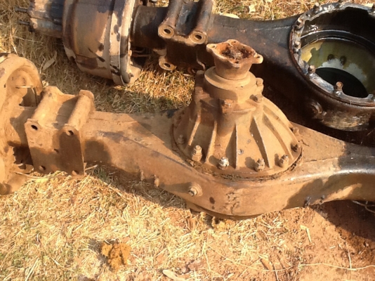 ขายครับเฟืองท้าย ISUZU 115 ขายที่14900ครับพี่น้องพร้อมรับประกันชินงานครับ