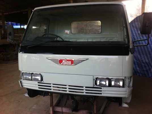 หัวเก๋ง HINO FC ทำสีใหม่ สภาพพร้อมใช้ อุปกรณ์มีครบ ราคาต่อรองได้