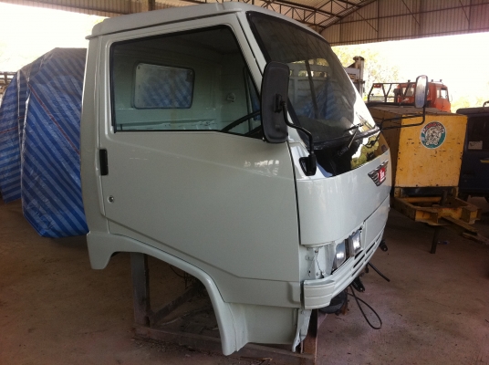 หัวเก๋ง HINO FC ทำสีใหม่ สภาพพร้อมใช้ อุปกรณ์มีครบ ราคาต่อรองได้