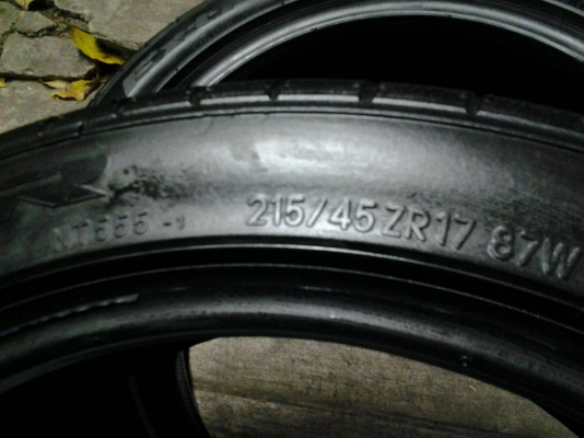 ขายยาง NITTO NT555 215-45-17 ปี11 ดอกนิ่มๆสวยๆ ไม่บวมไม่กินข้าง คู่ละ 2,800 บาท ขายยาง NITTO NT555 215-45-17 ปี11 ดอกนิ่มๆสวยๆ ไม่บวมไม่กินข้าง คู่ละ 2,800 บาท