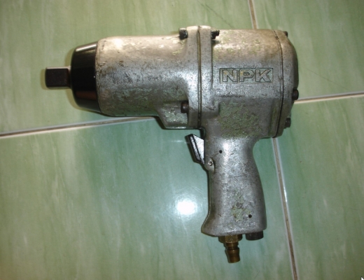 ขายบล๊อคลม 6หุน npk รุ่น nw-2000a