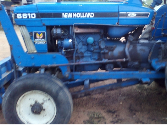 ฟอร์ด 6600 เสื้อลายแรงดี ใบมีดดันหน้า + ผาน7 CMT พร้อมใช้งาน เครื่อง เกียร์ ท้ายแน่นดี เล่มทะเบียนพร้อมโอน ราคาเบาๆ 370000 สันคนเดิมครับ 0860733522