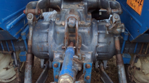 ฟอร์ด 6600 เสื้อลายแรงดี ใบมีดดันหน้า + ผาน7 CMT พร้อมใช้งาน เครื่อง เกียร์ ท้ายแน่นดี เล่มทะเบียนพร้อมโอน ราคาเบาๆ 370000 สันคนเดิมครับ 0860733522