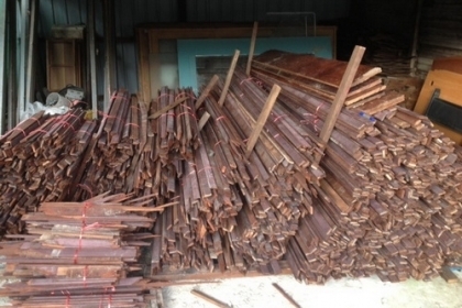 ไม้ตีฝ่าไม้แดง