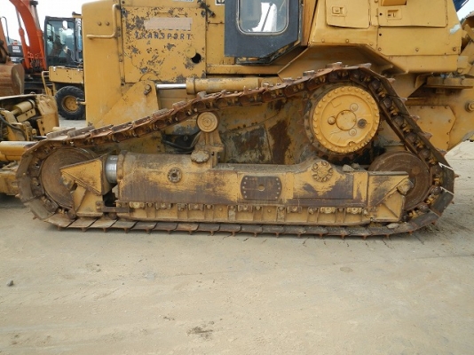 Lot.109 CAT D4H ราคา 1,200,000 บาท Lot.109 CAT D4H ราคา 1,200,000 บาท