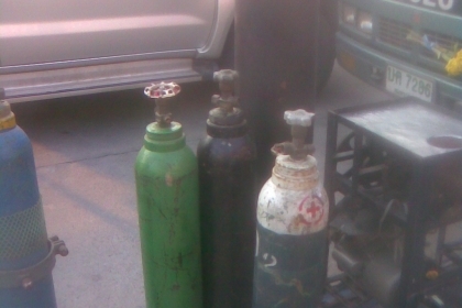 ถังออกซิเจนสภาพพร้อมใช้ครับหัววาลดีครับราคานี้คุ้มมากครับเบิกใหม่3-4 พันครับคุ้มครับ