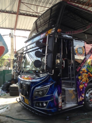 รถทัวส์ รถทัวส์