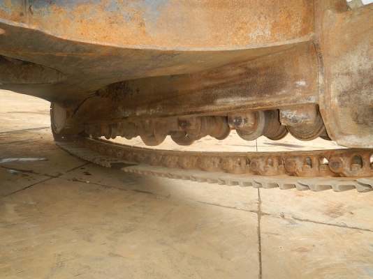 Lot.328 Komatsu PC200-8 ราคา 2,700,000 บาท