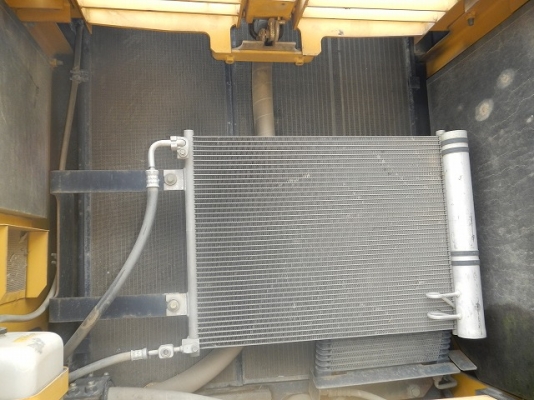 Lot.328 Komatsu PC200-8 ราคา 2,700,000 บาท