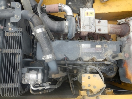 Lot.328 Komatsu PC200-8 ราคา 2,700,000 บาท