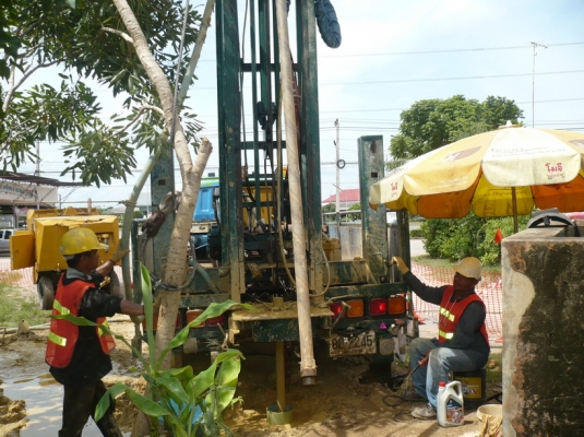 ขายชุดเจาะน้ำบาดาลพร้อมเครื่องแอร์เจาะหิน