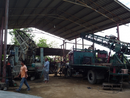 ขายชุดเจาะน้ำบาดาลพร้อมเครื่องแอร์เจาะหิน