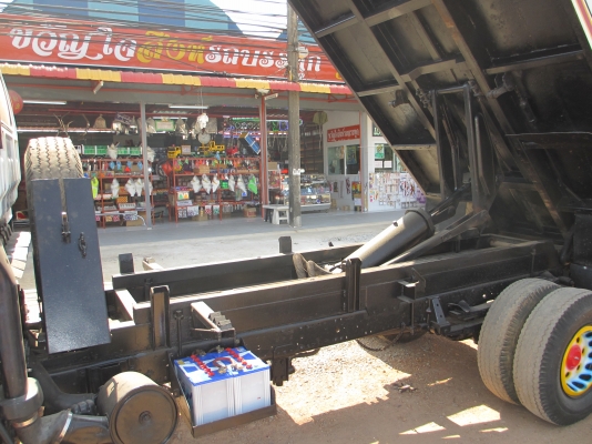 ขายรถด้๊มพ์ NPR120 แรง