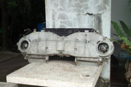 ขายตู้แอร์หลัง ในห้องโดยสาร สภาพใช้งานได้ ขายด่วน ราคา 1500