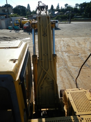 Lot.473 CAT 311B ราคา 1,380,000 บาท Lot.473 CAT 311B ราคา 1,380,000 บาท