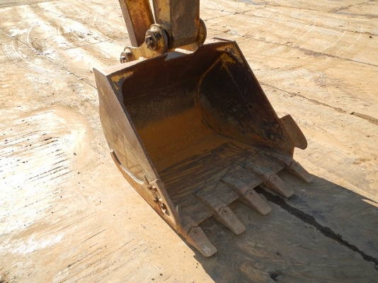 Lot.473 CAT 311B ราคา 1,380,000 บาท Lot.473 CAT 311B ราคา 1,380,000 บาท