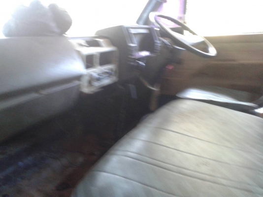 รถหกล้อ MKR อีซุซุ 100ฝาขาว รถหกล้อ MKR อีซุซุ 100ฝาขาว