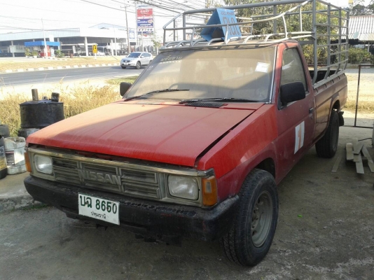 รถกระบะนิสสัน  สภาพพร้อมใช้  เครื่องดี เกียร์ดี  คันซีสวย