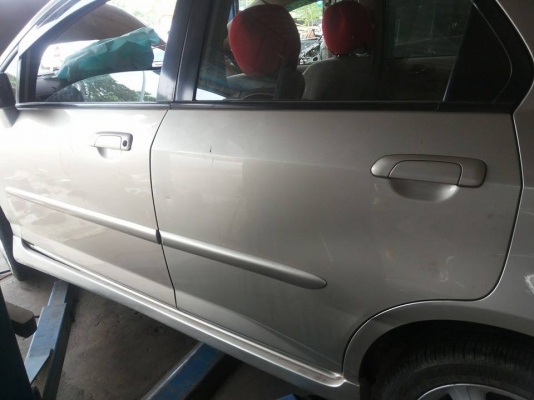 ขายครับ..ประตูฮอนด้าซิตี้ อุปกรณ์ครบๆ สภาพสวยๆสี่บาน