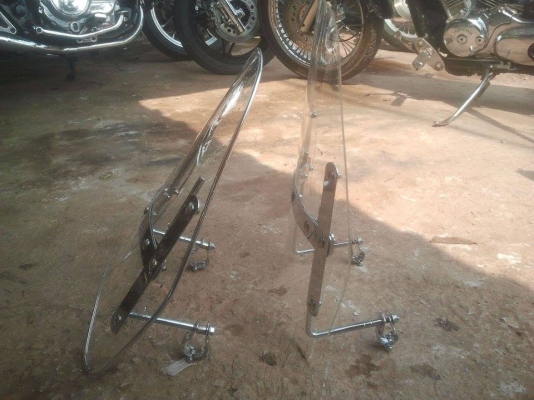 ขายวินขิล พร้อมที่ยึด ใส่รถช๊อปเปอร์  ราคา1500บาท  สภาพใหม่โครเมียมทั้งเส้น