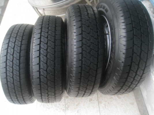 ขายกะทะล้อป้ายแดง d-max ขอบ15 6รู139.7 ยางปี13 สนใจติดต่อเล็กคลองสามครับ (081-3747940)