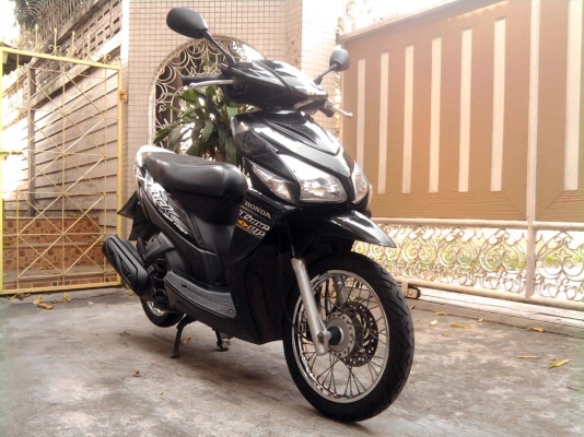 ขออนุญาติขาย Honda Click Combi Brake วิ่งแค่ 9,xxx กิโล โอนให้ฟรีครับ