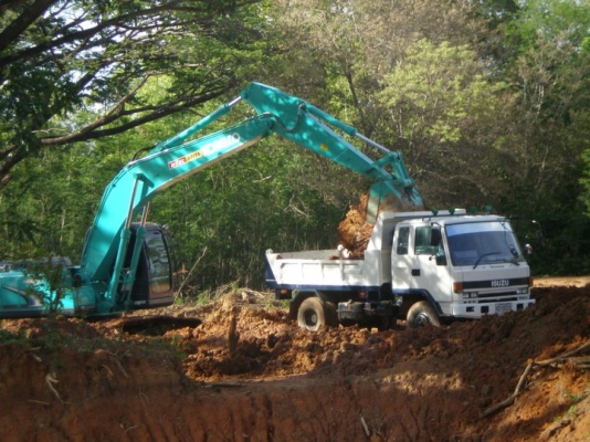 ขายหกล้อดั้ม