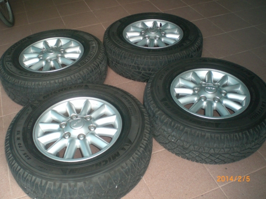 แม็ก isuzu 15 พร้อมยาง 225-70-15 ปี11 สภาพสวยดอกเต็ม