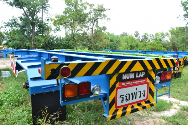 รถเทเลอร์หางก้างปลา 2 เพลา ยี่ห้อนำลาภ  ราคา 300,000 จัดไฟแนนเต็ม ไม่ต้องดาว์ท ผ่อนสบายๆไม่ต่างจากเช่า