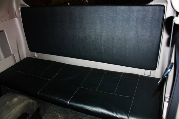 MITSUBISHI TRITON MEGACAB  2.4 MT ปี 2010