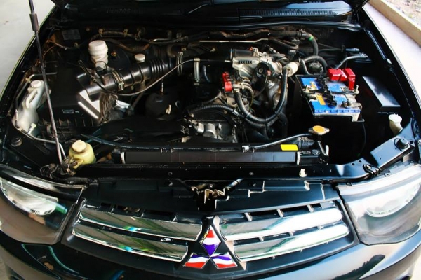 MITSUBISHI TRITON MEGACAB  2.4 MT ปี 2010